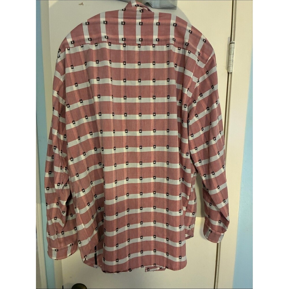 Levi's Men's Rose Plaid Button-Down Shirt - Picture 3 of 3